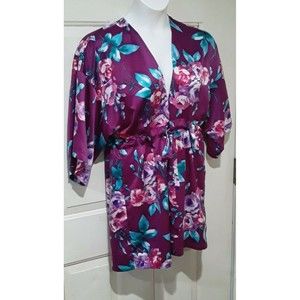 Vintage Linea Donatella Floral Fuschia Kimono Style Robe with Adjustable Belt